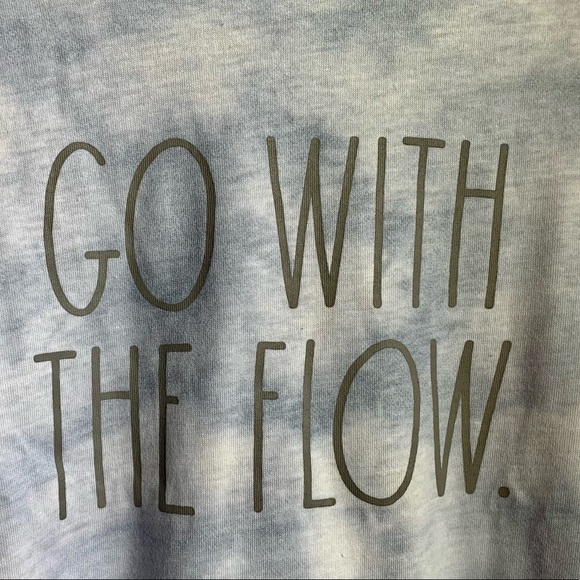 NWT Rae Dunn ‘Go With The Flow’ T-shirt M - Picture 2 of 4